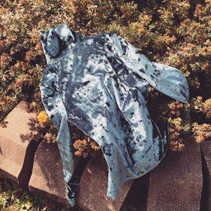 Rosea rainy blue sky crushed velvet turtleneck